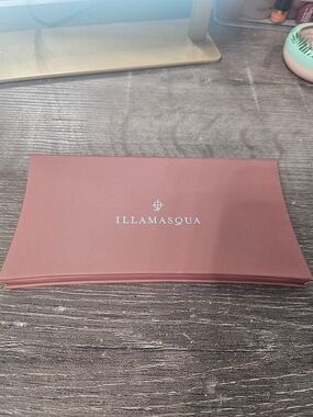 Illamasqua mauve-pink makeup palette case